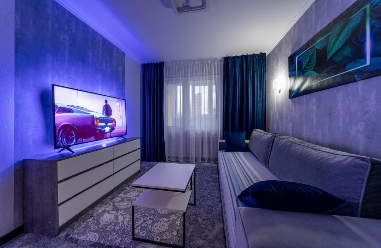 Modern 3 Bedroom Apartment Kiev Luaran gambar