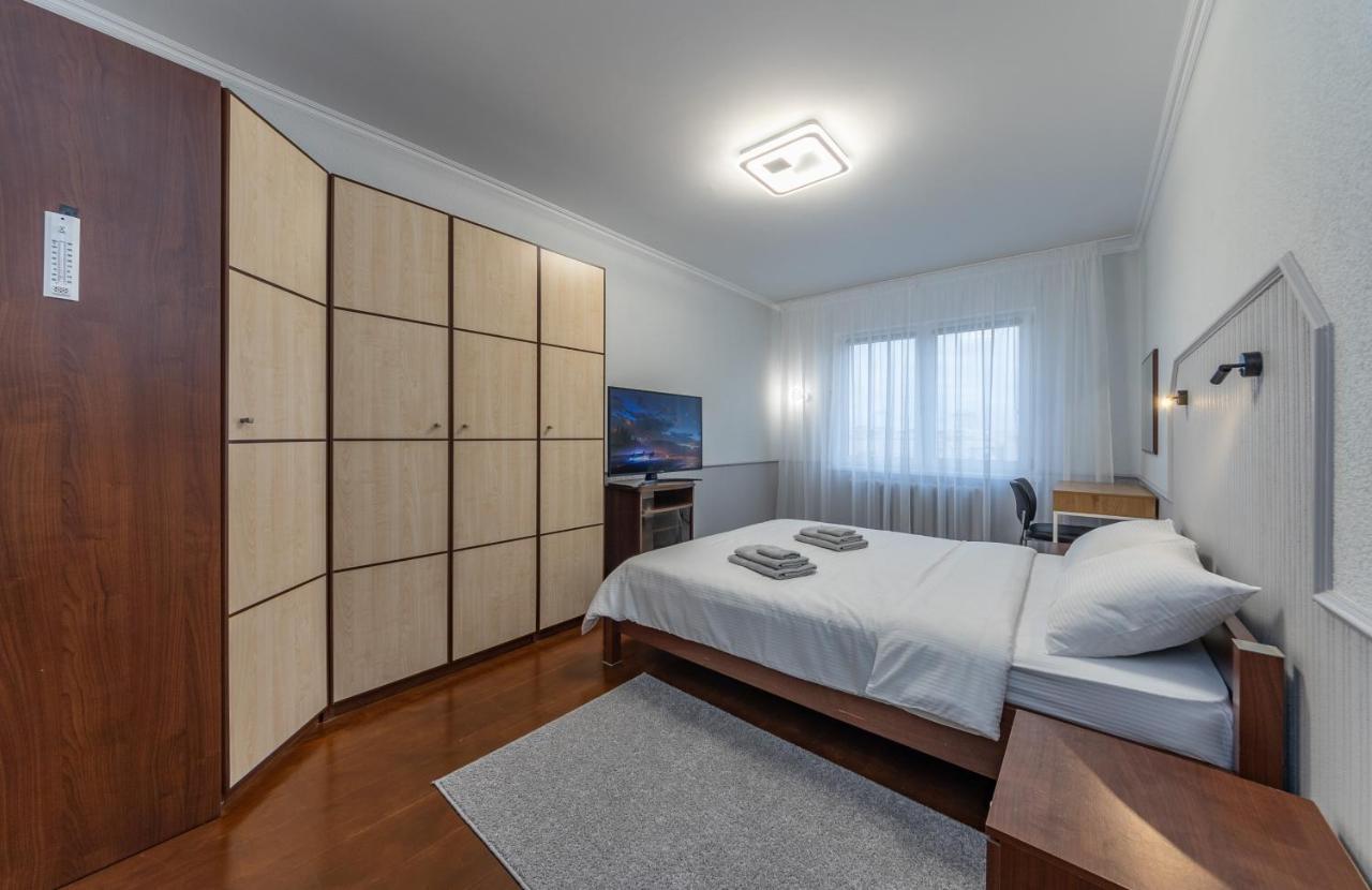 Modern 3 Bedroom Apartment Kiev Luaran gambar
