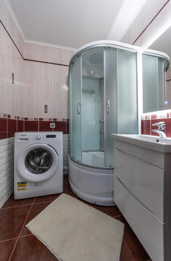 Modern 3 Bedroom Apartment Kiev Luaran gambar